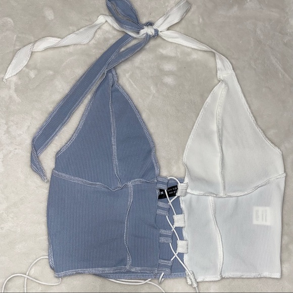 COLOUR BLOCK LACE UP FRONT HALTER TOP - Picture 10 of 13